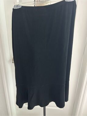 Chicos Traveler Women's Black Flounce Hem Skirt